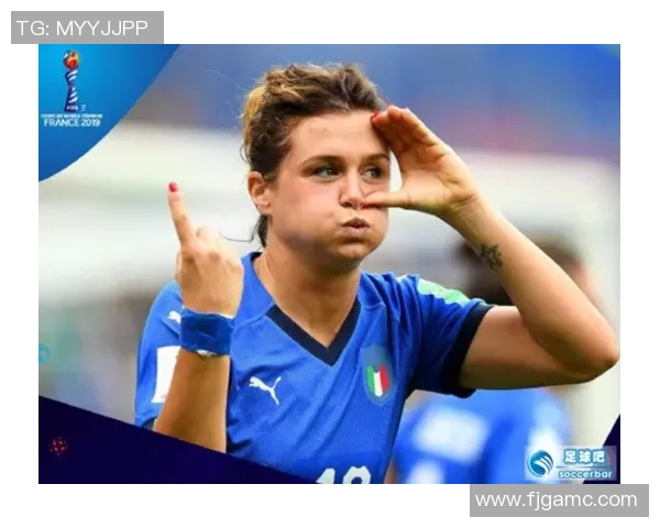 足球球星湖北女友身份曝光引发热议其背后故事令网友惊叹